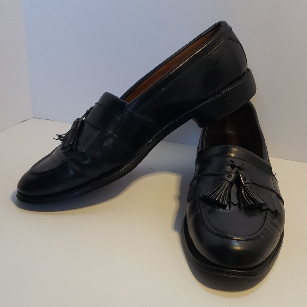 Vintage Allen Edmonds Classic Black Leather Tassel Loafers 11B